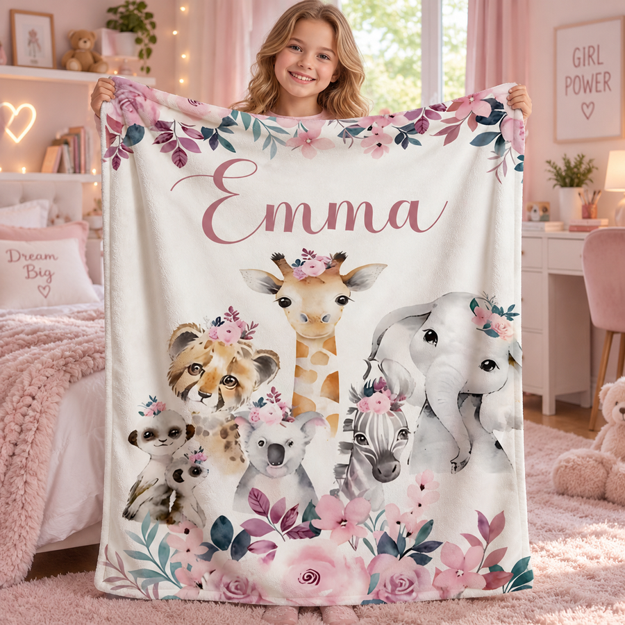 SnuggleName fleecepledd med navn og dyr i akvarell – safari med rosa blomster