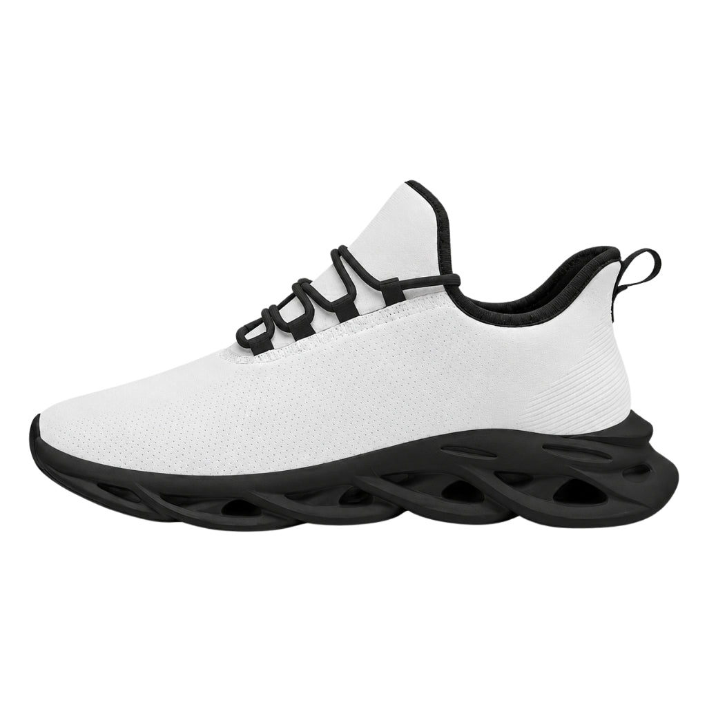 Personlige sneakers med eget bilde og navn – hvit sneaker med svart såle