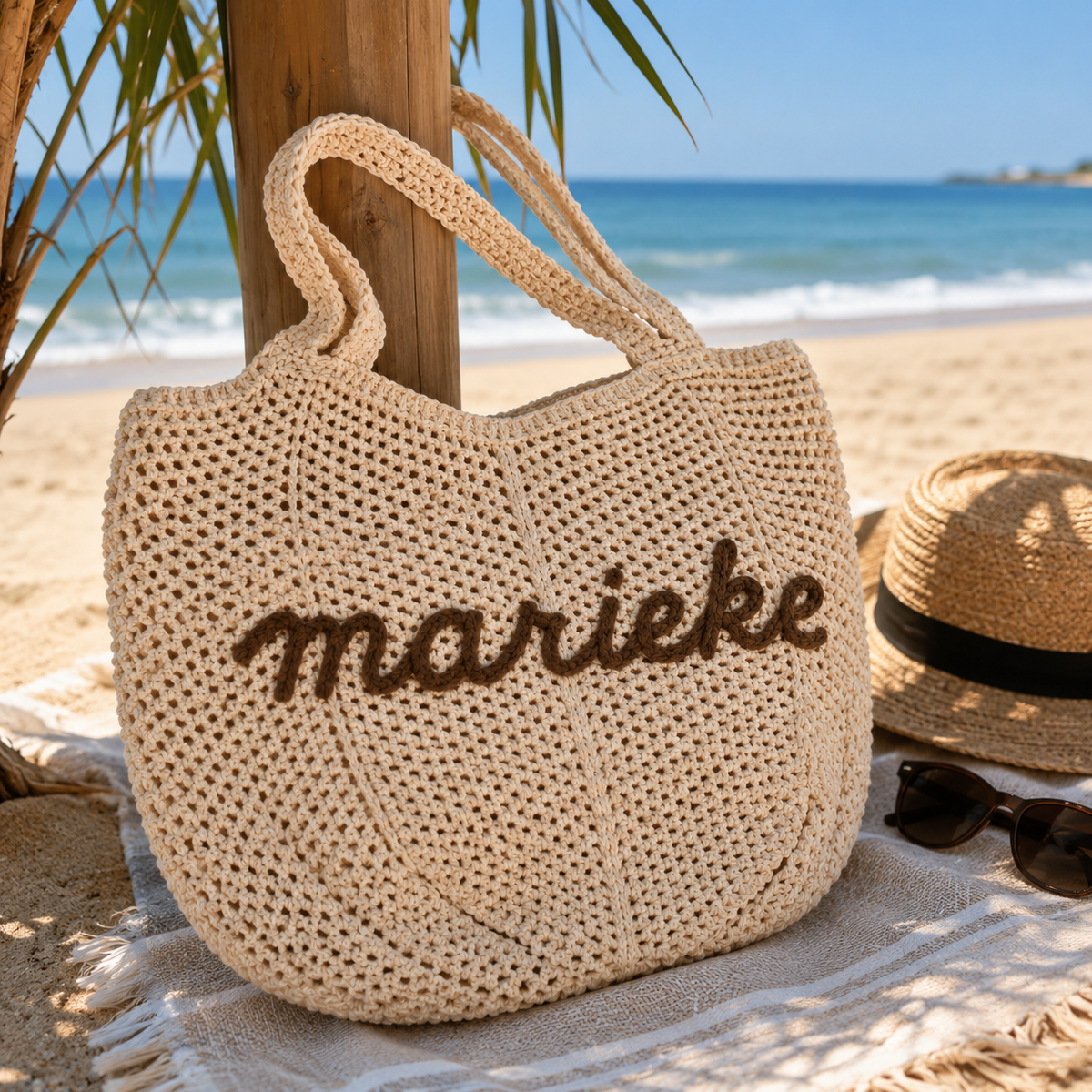 Strandveske beige med brodert navn