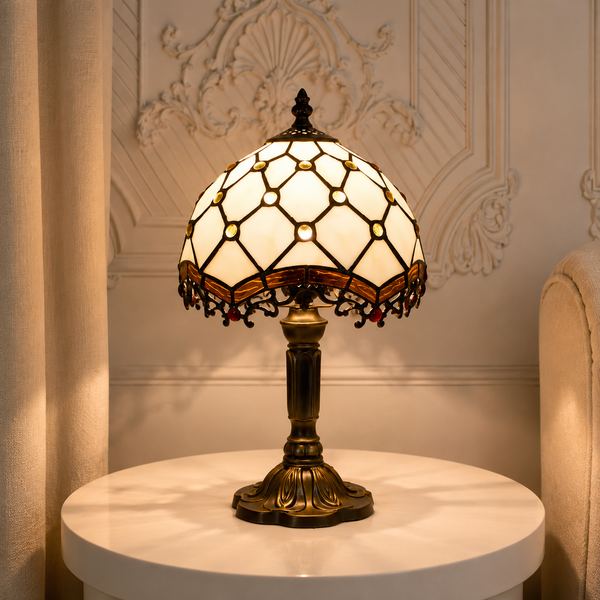 Tiffanylampe Ashford tent, kremhvitt og ravfarget glass